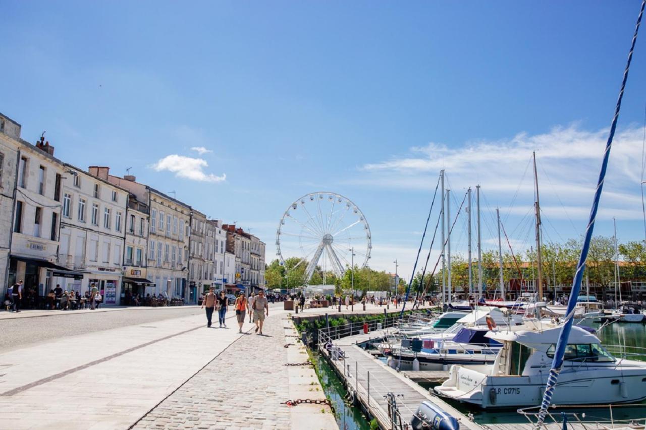Charmant Cocon Iode Cosy Equipe, Baigne De Lumiere, Situe Au Coeur De La Rochelle A 1Min A Pied Du Marche Central Avec Tv Et Wifi Exterior photo